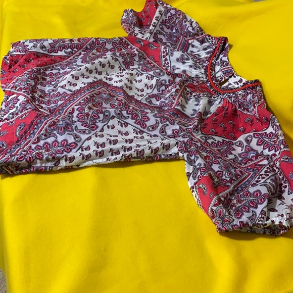 Calvin Klein balloon sleeve blouse. Like new - Picture 3 of 13